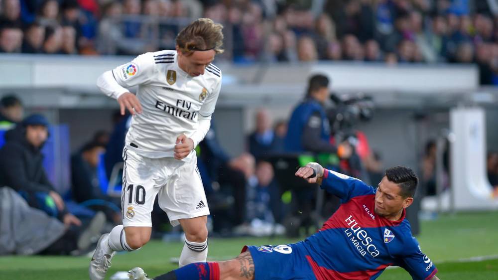 Qủa bóng vàng 2018 ra mắt và 5 điểm nhấn ở trận thắng của Real Madrid trước Huesca - Ảnh 1.
