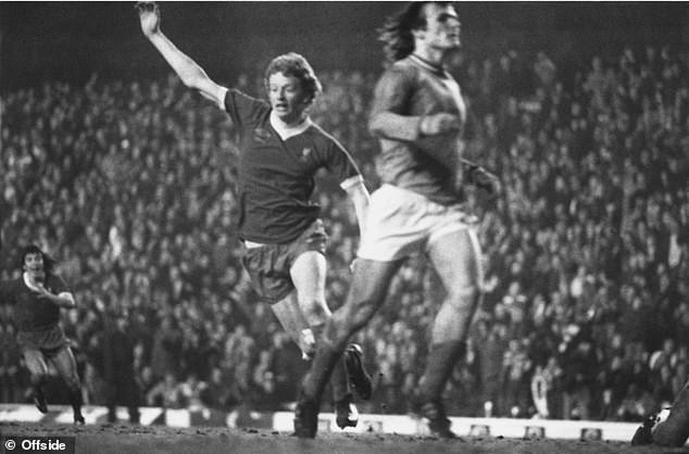5 màn ngược dòng kinh điển ở Anfield khơi cảm hứng cho Liverpool khi tử chiến Napoli - Ảnh 3.