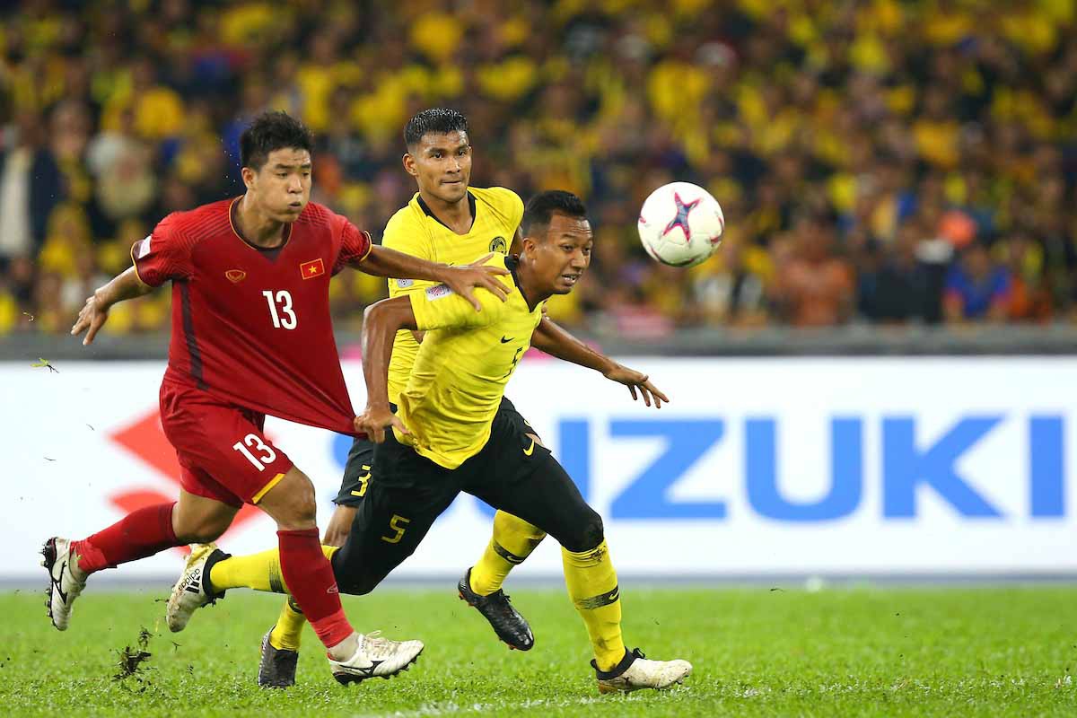 Thế trận xoay chiều, HLV Malaysia tố ĐT Việt Nam chơi xấu - Ảnh 4.