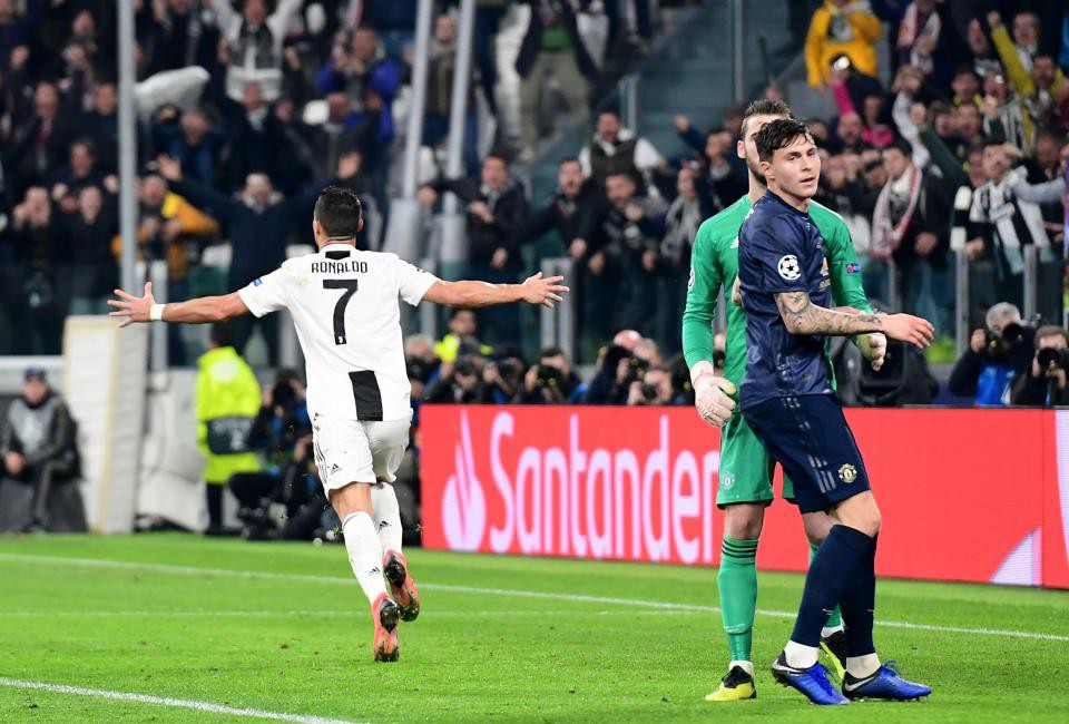 Vì sao Ronaldo vẫn cười ngạo nghễ dù mới ghi 1 bàn cho Juventus ở Champions League? - Ảnh 5.