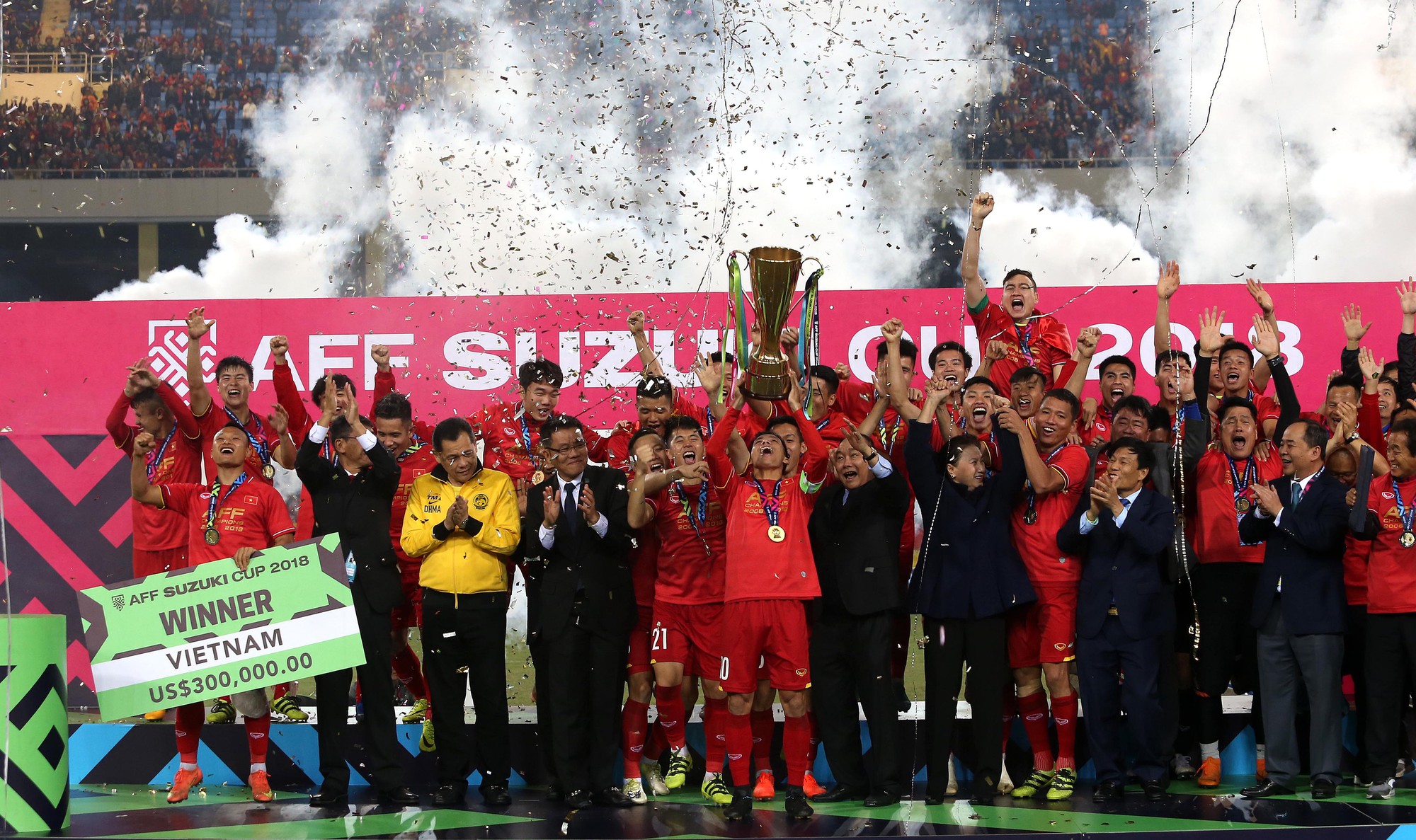 HLV Park Hang Seo nói gì sau khi giành chức vô địch AFF Cup 2018? - Ảnh 3.