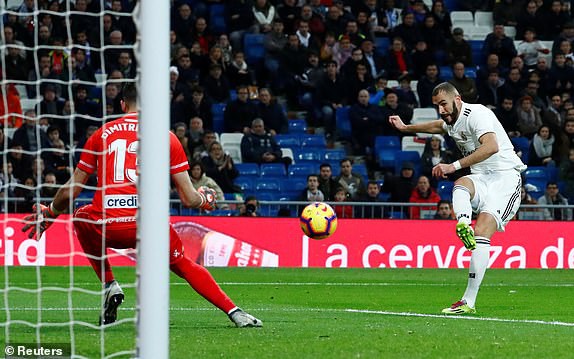 Benzema ghi bàn rồi chấn thương và 5 điểm nhấn ở trận thắng của Real Madrid trước Vallecano - Ảnh 3.