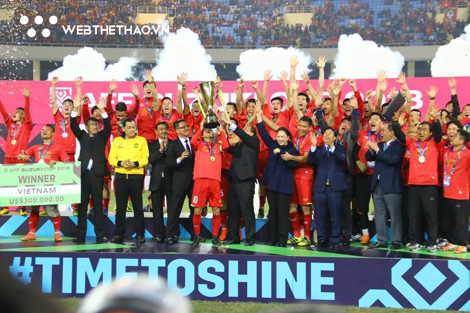 Những khoảnh khắc đáng nhớ của ĐTVN xuyên suốt AFF Cup 2018 - Ảnh 8.