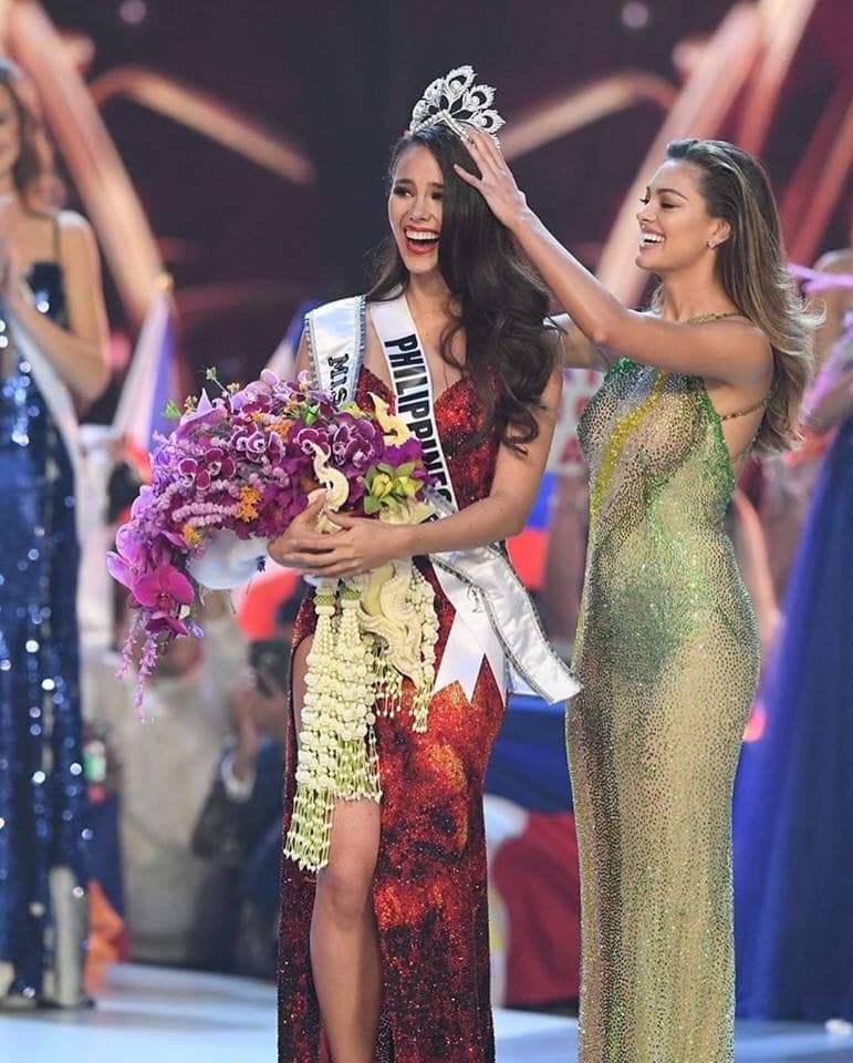 Người đẹp đai đen Philippines vượt qua H’Hen Niê đăng quang Hoa hậu Hoàn Vũ 2018 - Ảnh 1.