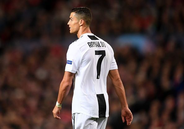 Mới khoác áo Juventus 6 tháng Ronaldo đã lập 5 kỷ lục - Ảnh 7.