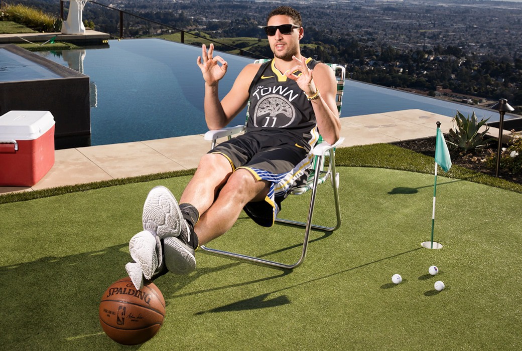 Klay Thompson có phải cầu thủ... ngáo nhất Golden State Warriors? - Ảnh 1.