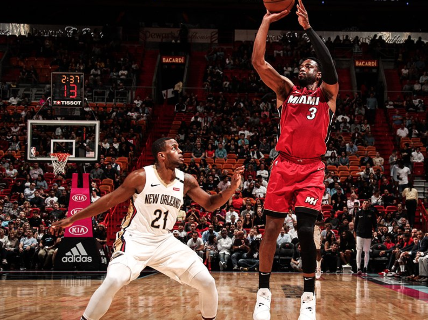 Miami Heat phải từ bỏ bộ đồng phục City Edition siêu đẹp chỉ vì... quá xui xẻo - Ảnh 2.