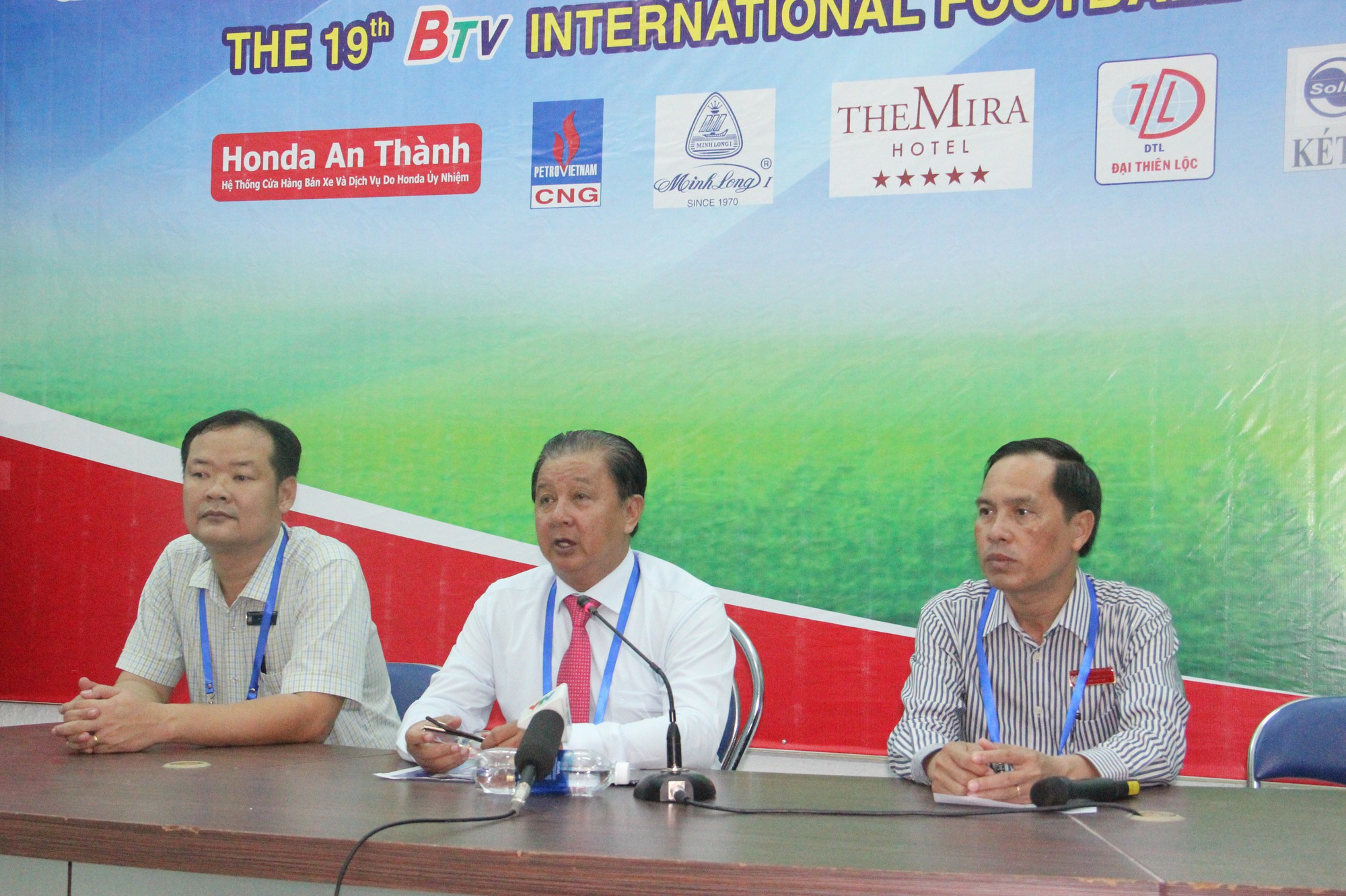 Hai đội khách mời nước ngoài rút lui phút cuối khiến BTV Cup “lao đao”  - Ảnh 2.