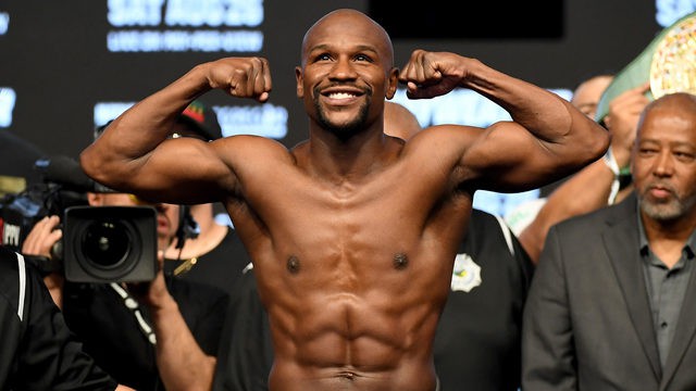 Floyd Mayweather đá đểu chiến thắng của Canelo Alvarez - Ảnh 1.