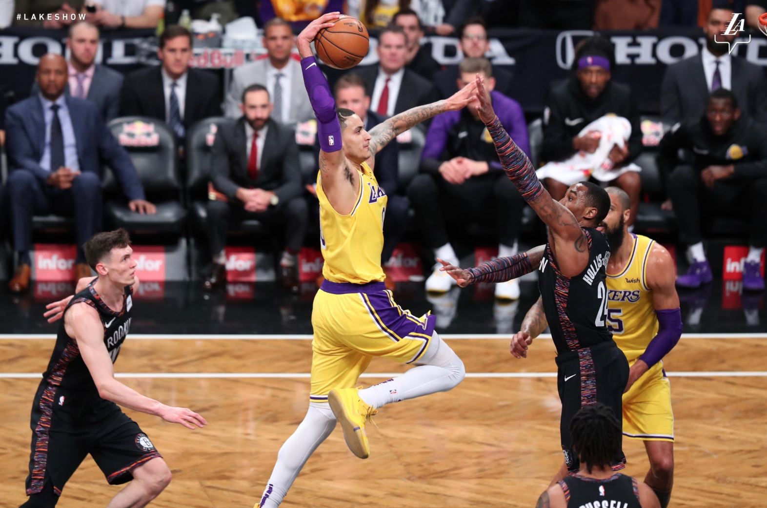 Choáng váng khi nhìn vào tỷ lệ ném phạt của LeBron James cùng Los Angeles Lakers mùa này - Ảnh 1.