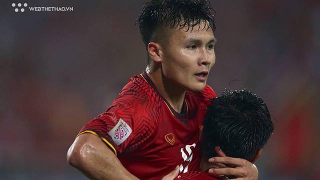 Ứng viên Cúp Chiến thắng Quang Hải nhận Quả bóng Vàng 2018 - Ảnh 2.