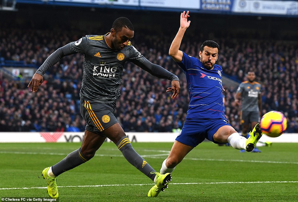 Hazard đen đủi, tội đồ Pedro và những nguyên nhân khiến Chelsea gục ngã đáng tiếc trước Leicester - Ảnh 5.