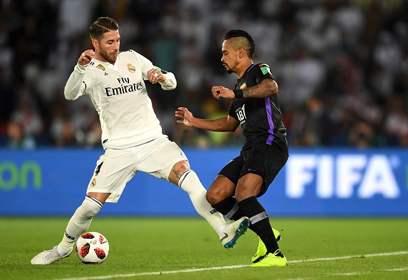 Ramos vẫn ghi bàn, dù bị la ó cả trận chung kết FIFA Club World Cup 2018 vì ... Mohamed Salah - Ảnh 2.