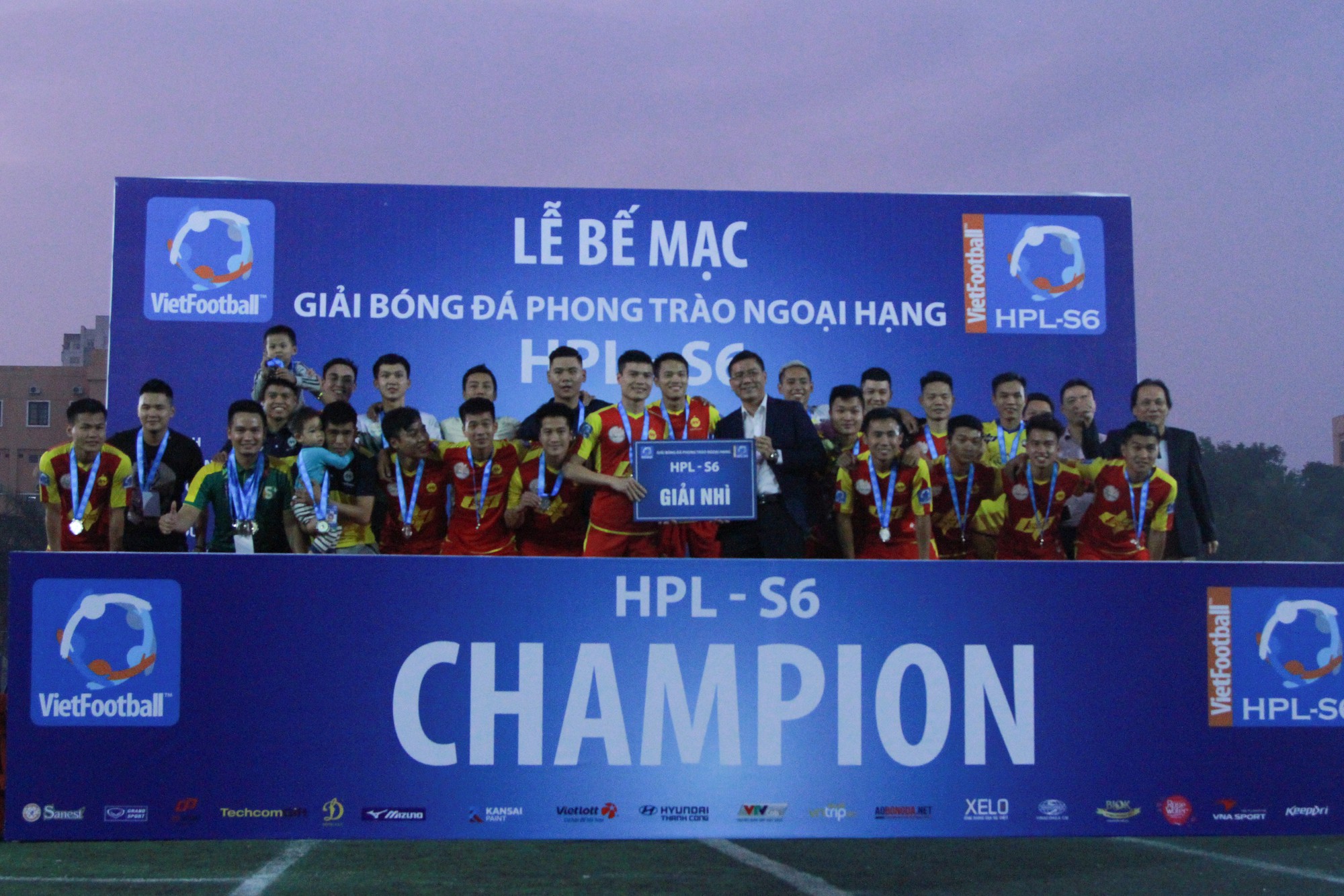 Vòng 11 HPL-S6: Kịch tính phút cuối cùng, Gia Việt lên ngôi vô địch - Ảnh 10.