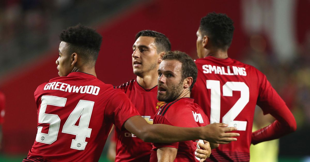 HLV Solskjaer gây choáng khi sử dụng tiền đạo trẻ ở trận đầu năm mới 2019 của Man Utd - Ảnh 6.
