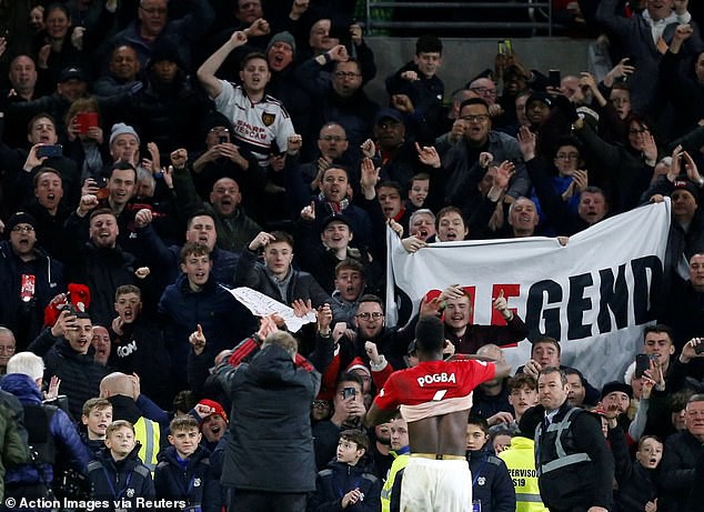 Fan Man United chuẩn bị món quà đặc biệt chào đón Solskjaer trở lại sân Old Tranfford - Ảnh 1.