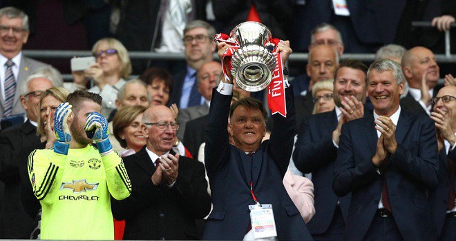 Man Utd treo thưởng lớn cho HLV Solskjaer vì tấm vé dự Champions League - Ảnh 3.
