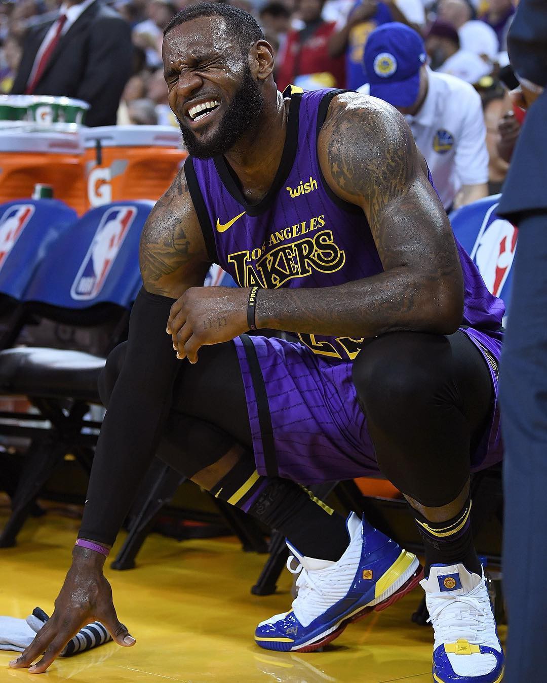 CHÍNH THỨC: Lakers công bố tình trạng chấn thương của LeBron James - Ảnh 1.