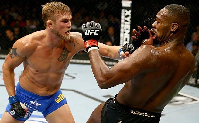 UFC 232: Cuộc đời vốn chẳng công bằng đâu