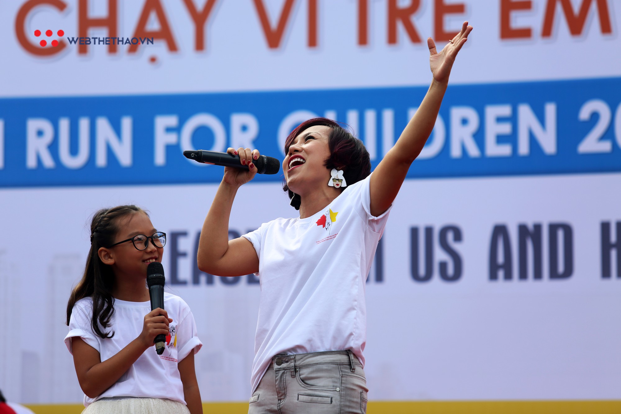 Ca sĩ Thái Thùy Linh, Đức Tuấn ‘quẩy’ nhiệt tình tại Chạy vì trẻ em Hà Nội 2018 - Ảnh 7.