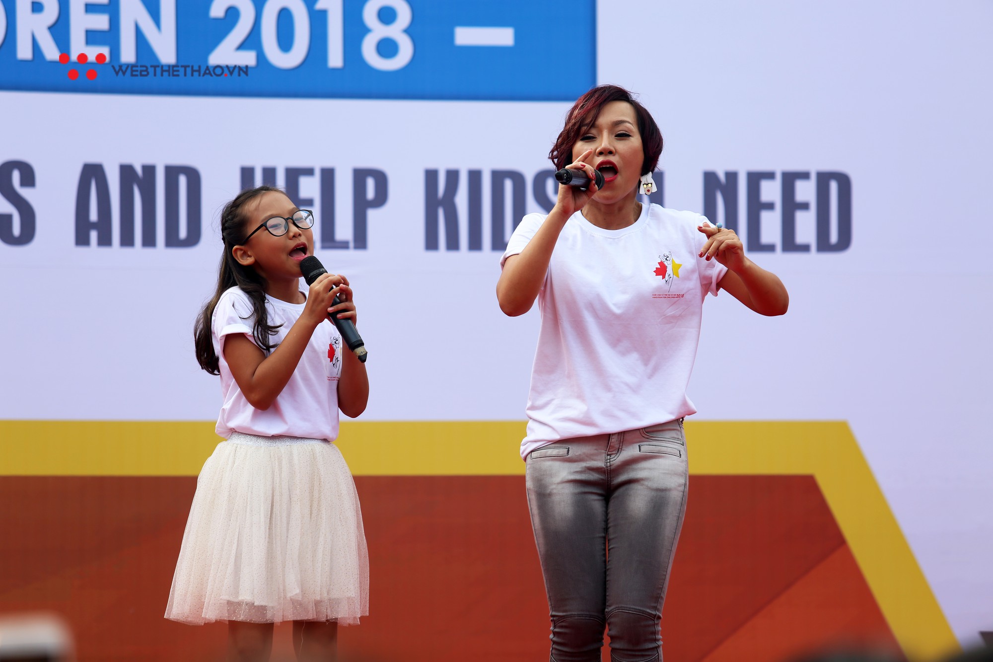 Ca sĩ Thái Thùy Linh, Đức Tuấn ‘quẩy’ nhiệt tình tại Chạy vì trẻ em Hà Nội 2018 - Ảnh 6.