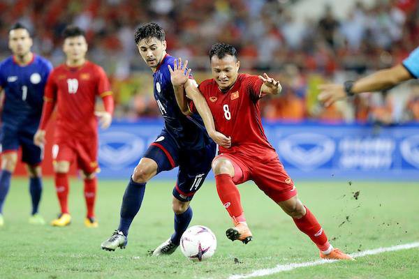 Việt Nam vào chung kết AFF Cup 2018: Yêu lắm Tổ quốc tôi ơi! - Ảnh 3.