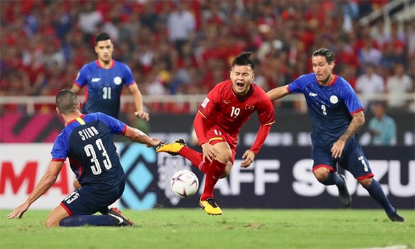 Chấm điểm đội tuyển Việt Nam ở trận lượt về bán kết AFF Cup 2018: Xuất sắc nhất là... cầu thủ không vào sân - Ảnh 4.