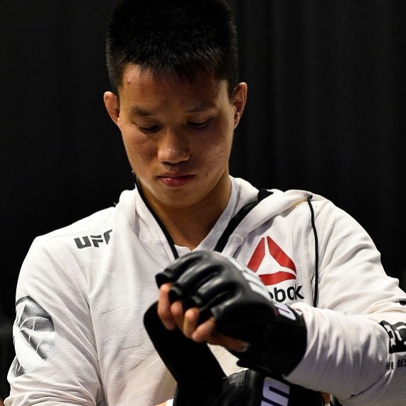Ben Nguyễn chính thức bị UFC chấm dứt hợp đồng - Ảnh 1.