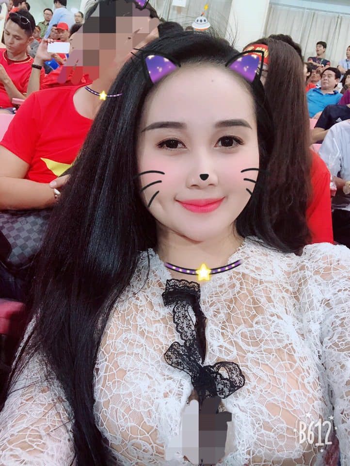 Tâm thư đẫm nước mắt của bạn gái cầu thủ Tiến Linh khi ĐT Việt Nam vào chung kết AFF Cup 2018 - Ảnh 1.