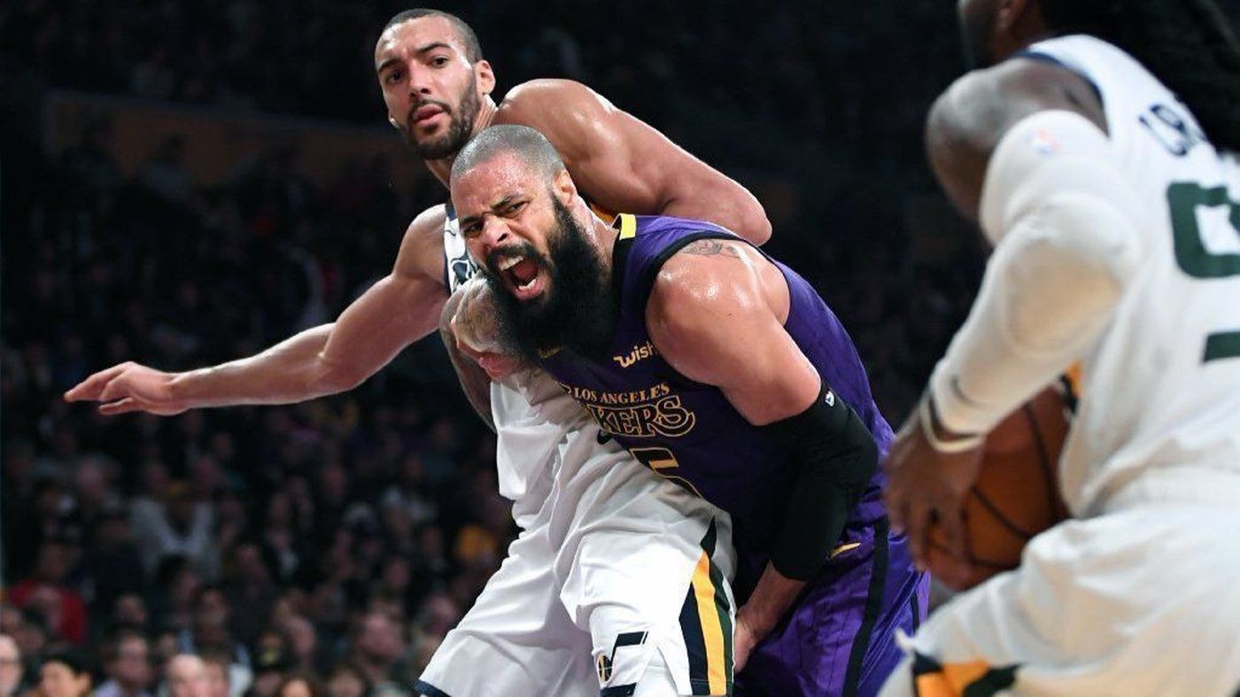 Tyson Chandler phẫn nộ khi người ta bảo không ai chơi với LeBron James - Ảnh 1.