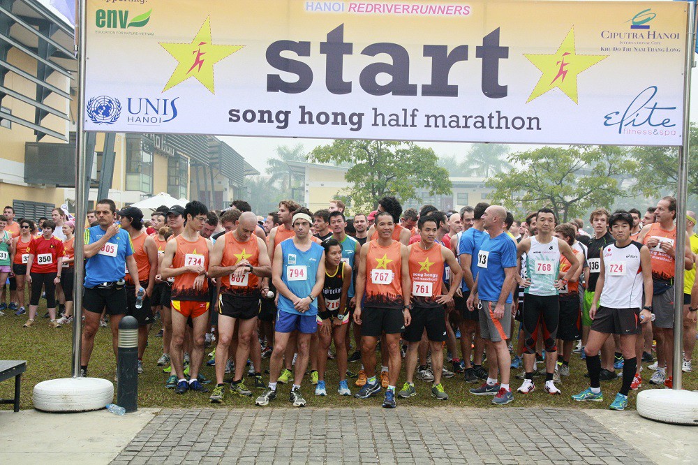 Cao Ngọc Hà chạm mặt kỳ phùng địch thủ ở giải Hanoi Half Marathon 2018 - Ảnh 2.