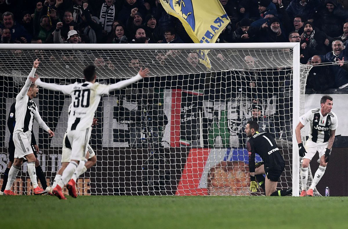 Khởi đầu lịch sử của Juventus, kỷ lục của Ronaldo và những điểm nhấn khi Lão bà chiến thắng Inter Milan - Ảnh 5.