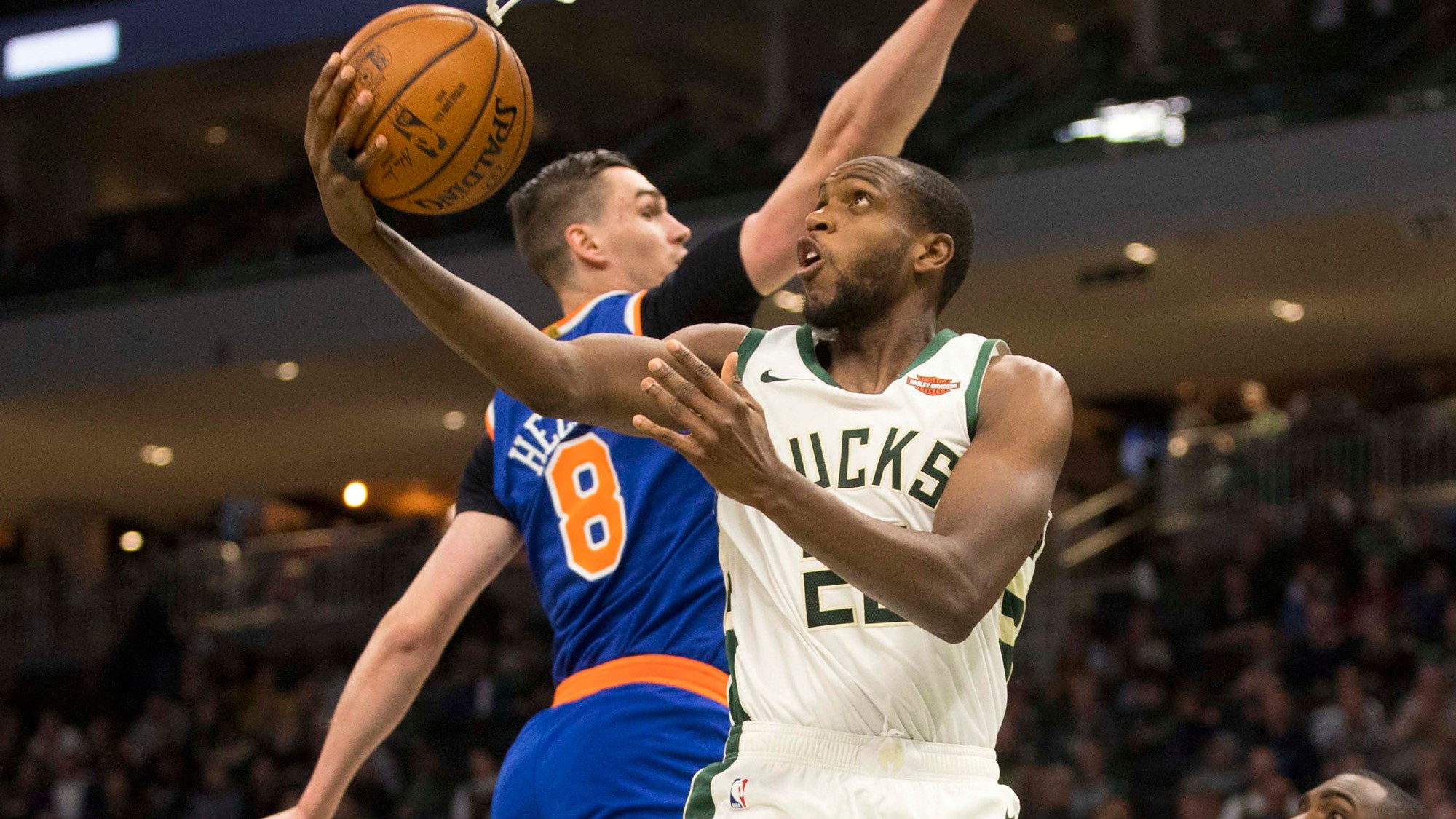 Bất ngờ khi Kevin Durant xác nhận là fan cứng của xạ thủ Milwakee Bucks - Ảnh 1.