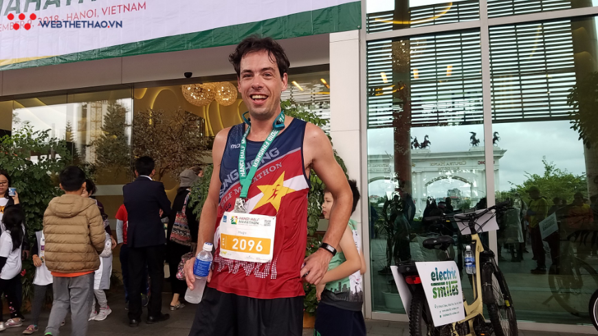 Nguyễn Tiến Hùng vượt Cao Ngọc Hà lập kỷ lục giải Hanoi Half Marathon siêu ấn tượng - Ảnh 4.