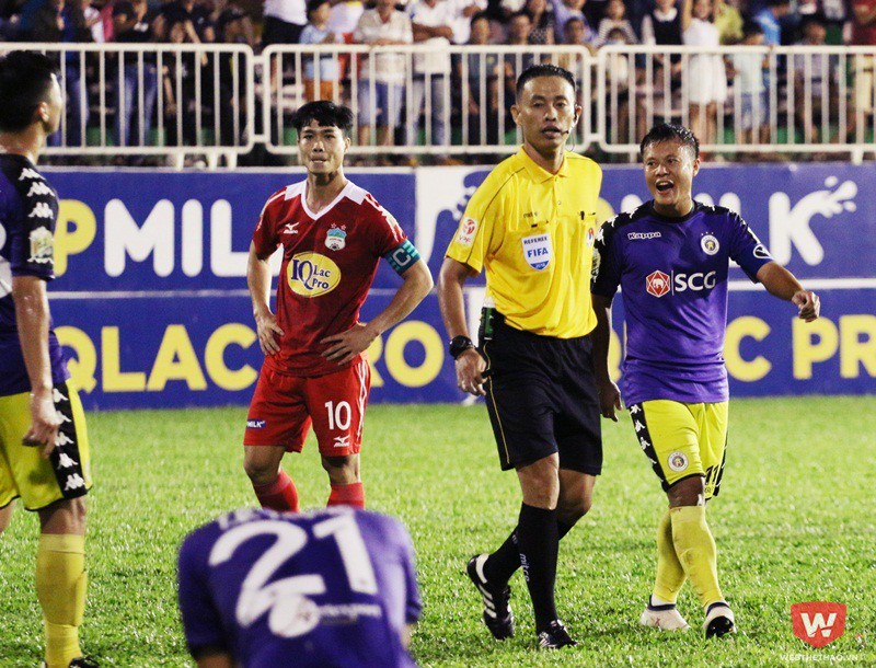 Lộ diện trọng tài FIFA đủ điều kiện bắt trận Hà Nội gặp HAGL - Ảnh 1.