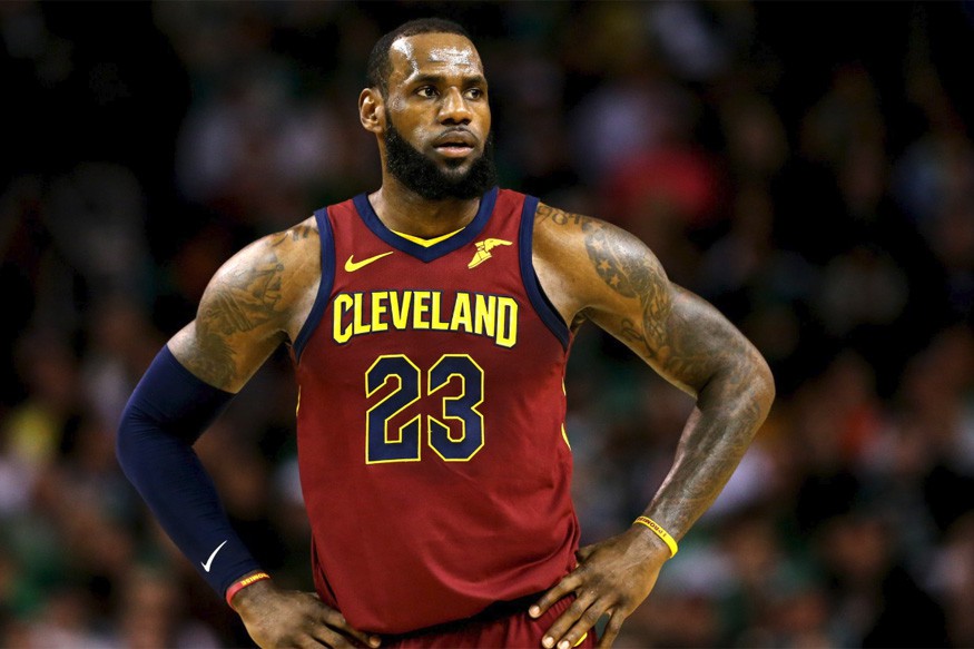 Đến thời điểm này, LeBron còn ở lại Cavaliers để làm gì?  - Ảnh 2.