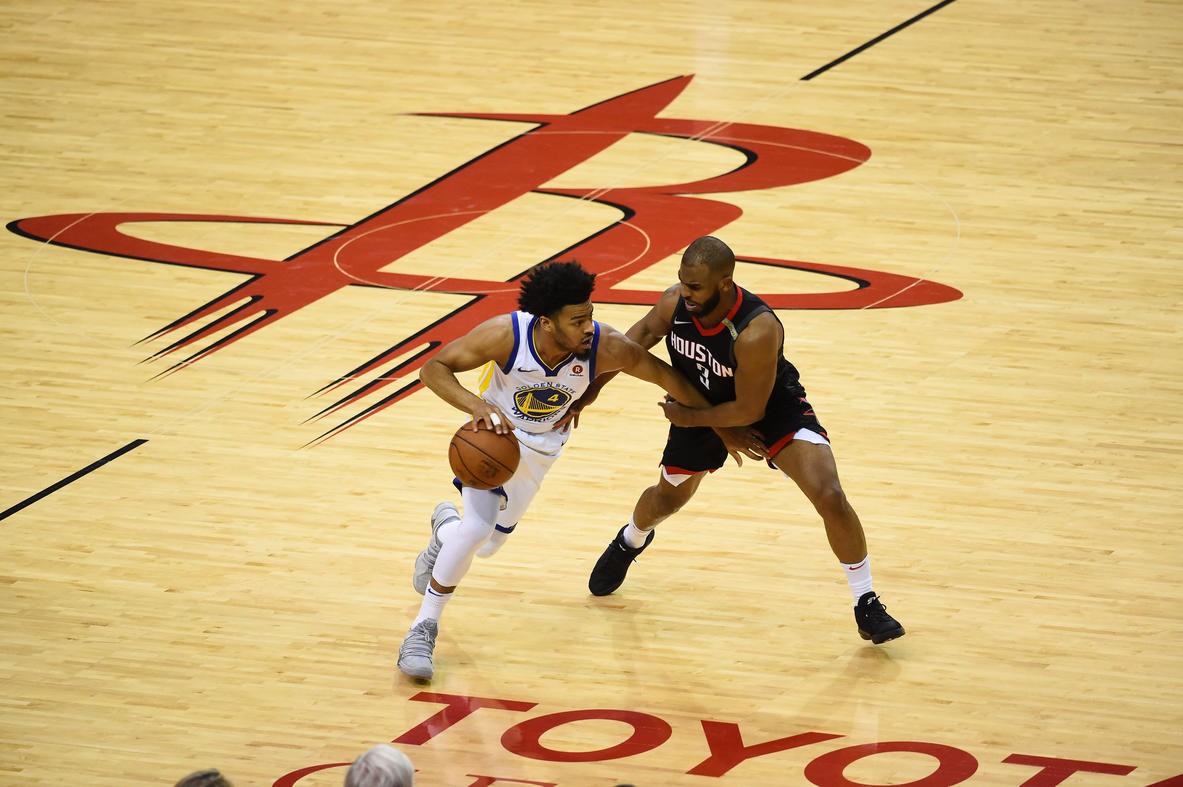 Đối đầu Rockets, Warriors chuyền bóng ít đến ngạc nhiên - Ảnh 2.