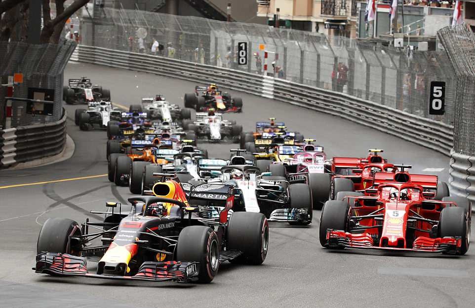 Daniel Ricciardo chiến thắng đầy thuyết phục ở Monaco GP - Ảnh 3.