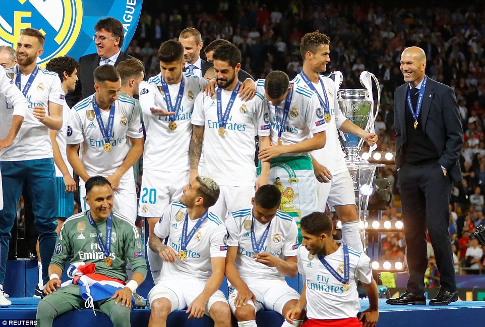 Real Madrid bội thu tiền thưởng nhờ lập hat-trick vô địch Champions League - Ảnh 1.