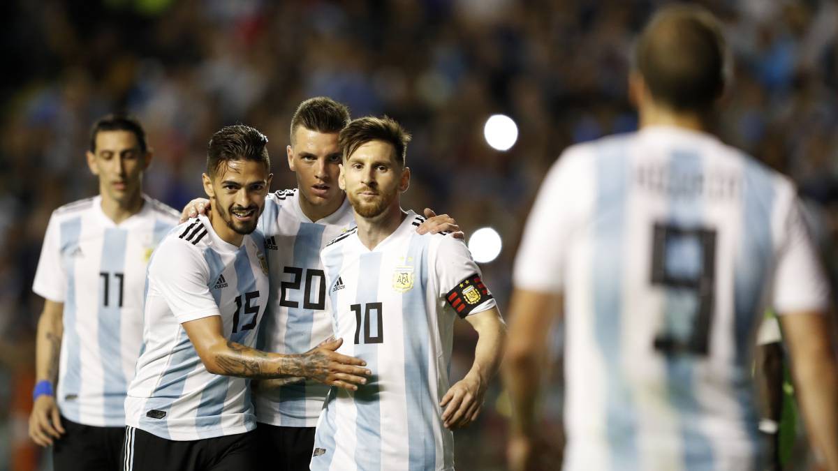 GHQT: Messi đạt cột mốc ngoạn mục bằng hat-trick giúp Argentina nghiền nát Haiti - Ảnh 2.
