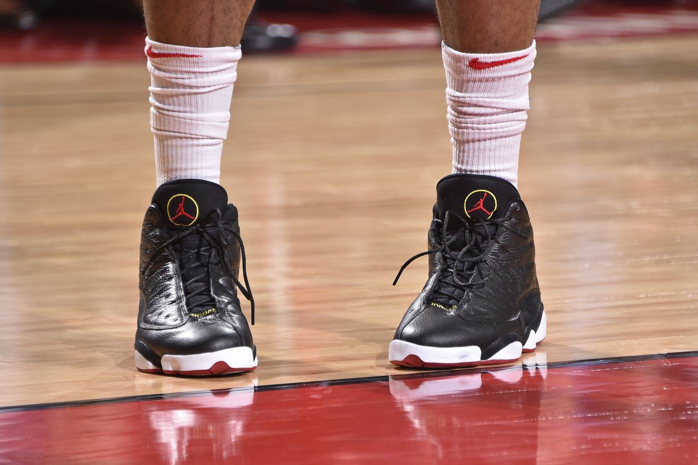 Chi tiết và đầy đủ các mẫu giày khủng của Thánh giày P.J. Tucker tại NBA Playoffs 2018 (kỳ 1) - Ảnh 6.