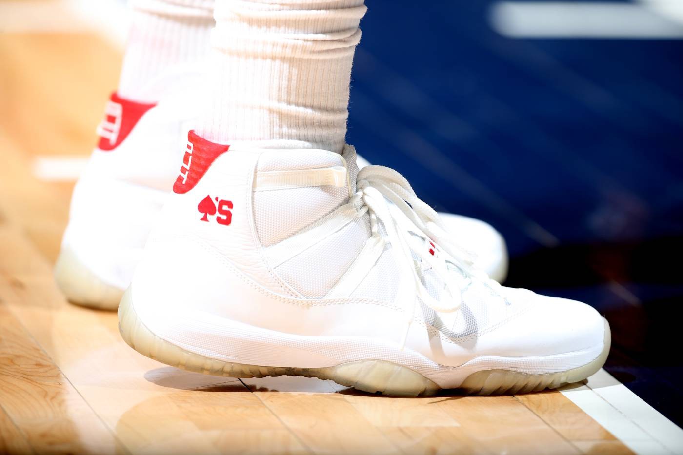 Chi tiết và đầy đủ các mẫu giày khủng của Thánh giày P.J. Tucker tại NBA Playoffs 2018 (kỳ 1) - Ảnh 7.