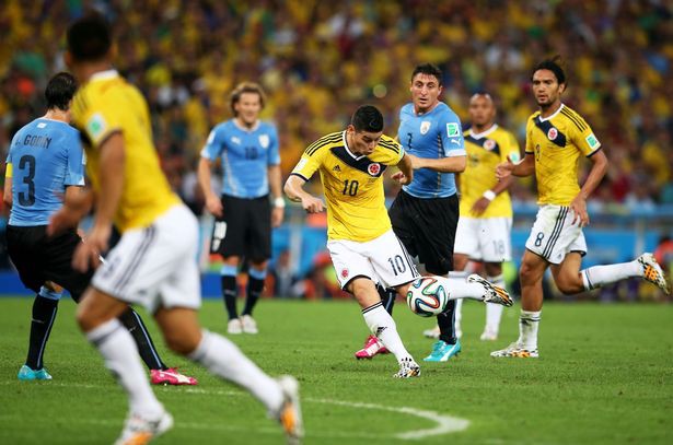 Video 50 bàn đẹp nhất lịch sử World Cup: Kiệt tác của James Rodriguez - Ảnh 1.