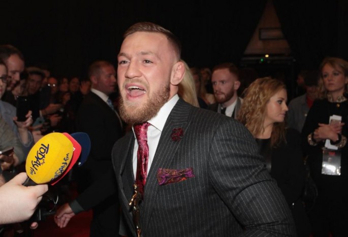 Không sở hữu cổ phần, Conor McGregor vẫn có quyền lực khủng tại UFC - Ảnh 1.