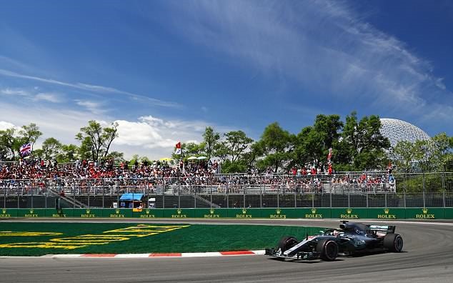 Lewis Hamilton giục Mercedes khắc phục động cơ... xịt sau Canada GP - Ảnh 2.