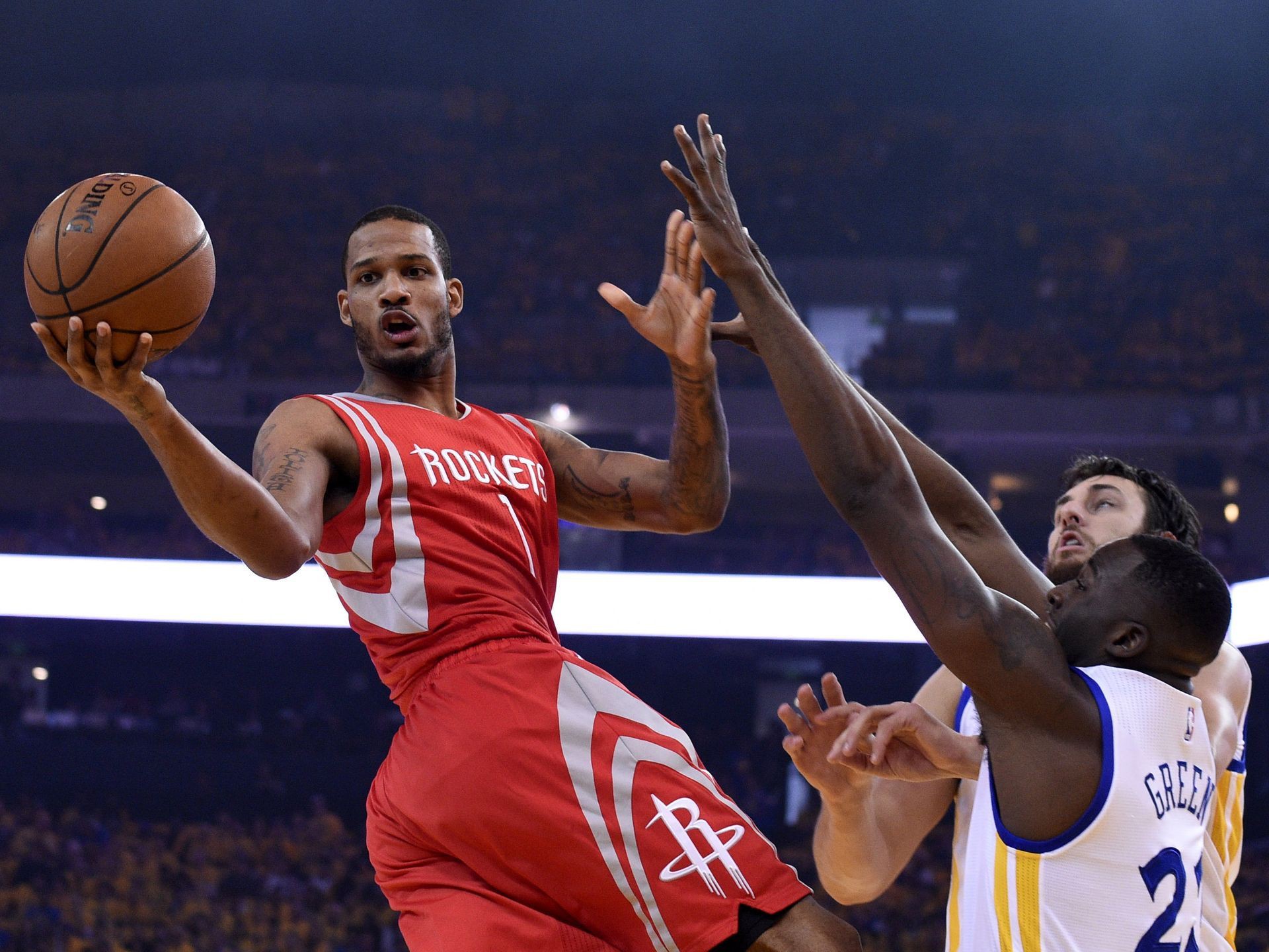 Đã vô địch NBA, Curry và Durant lại còn chuẩn bị đón viện binh từ Rockets - Ảnh 1.