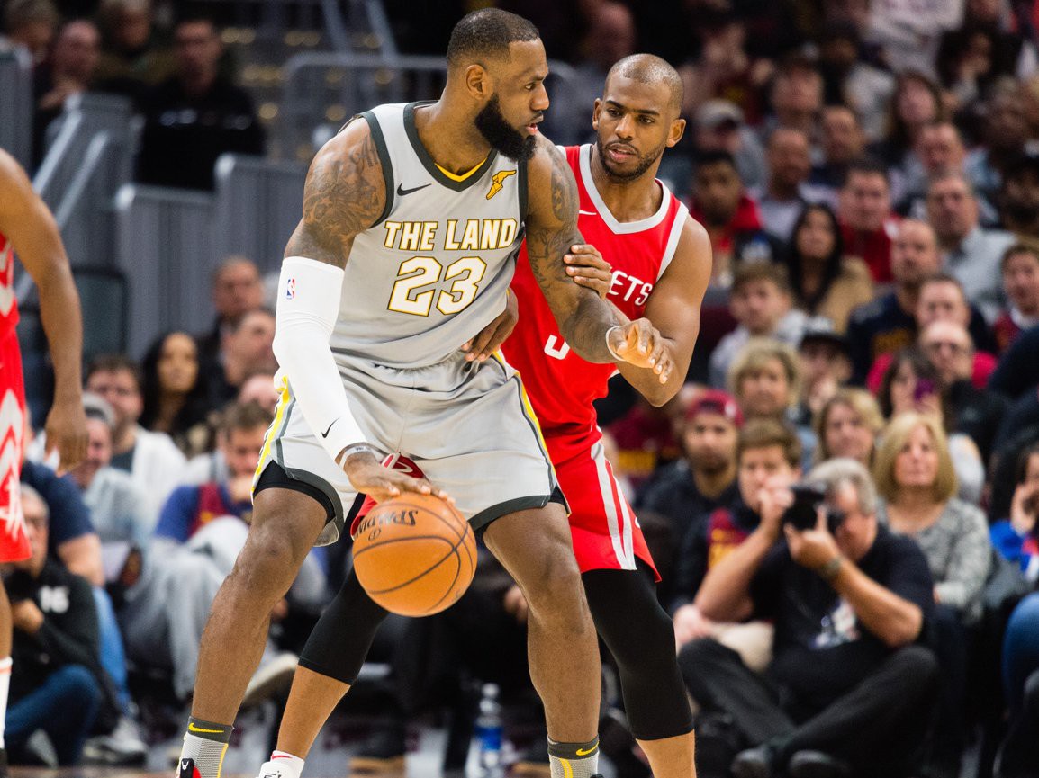 Chưa biết đi đâu nhưng có thể LeBron sẽ kéo cả Chris Paul theo mình - Ảnh 1.