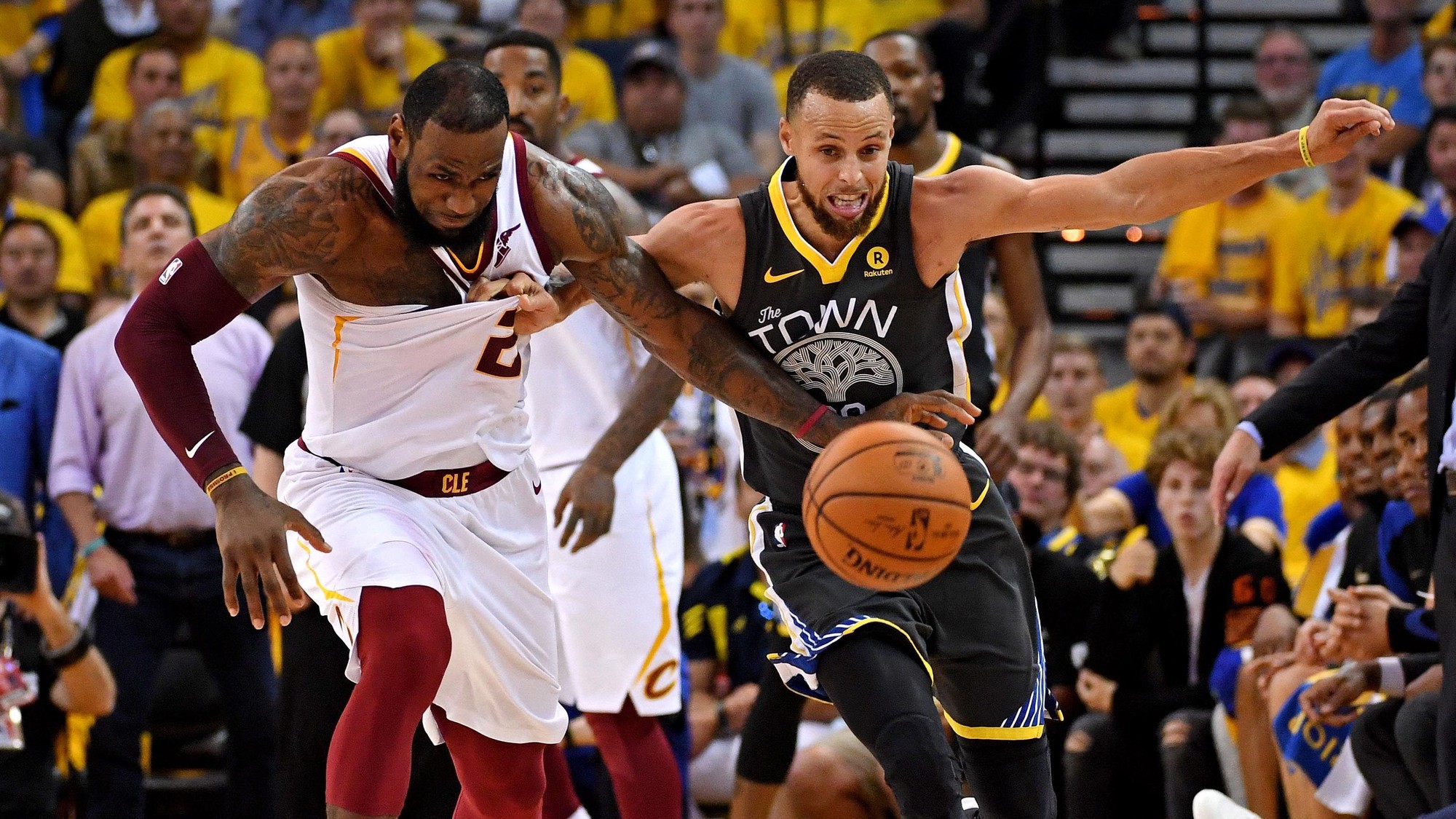 Curry vẫn luôn bị khinh thường trong mắt các ngôi sao NBA, trong đó có LeBron - Ảnh 3.