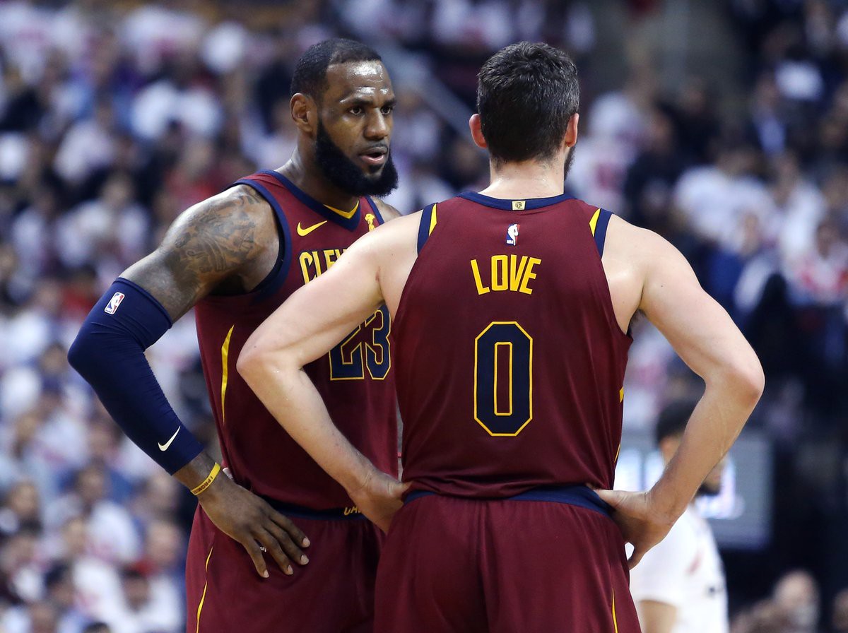 Kevin Love có thể sẽ trở thành vật hi sinh để Cleveland giữ LeBron ở lại - Ảnh 1.