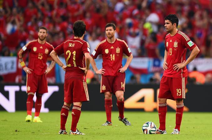 ĐT Tây Ban Nha có lặp lại ác mộng World Cup 2014 vì Hierro và bộ sậu non kinh nghiệm? - Ảnh 6.